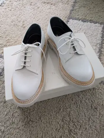 ADIEV 레이스업 슈즈 35