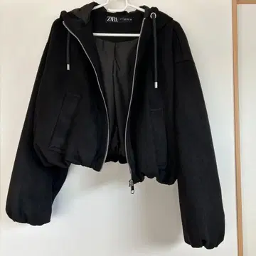 ZARA 후드 부착 크롭 자켓 블랙 숏 기장