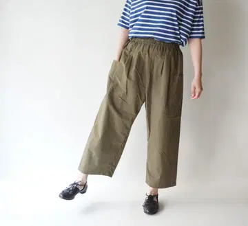 W697 A PIECE OF LIBRARY 아일랜드 퍼머 팬츠 면1