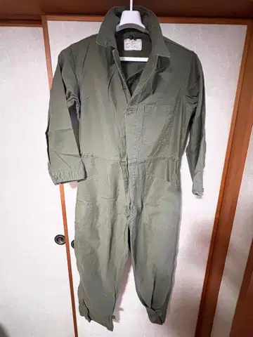 70s. 80s 빈티지 올리브 그린 긴팔 오버롤