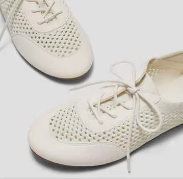 VIVAIA [Yara] 아몬드 토 메쉬 발레 스니커즈