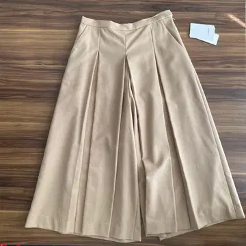 VICKY 크롭 큐롯 팬츠 S 사이즈