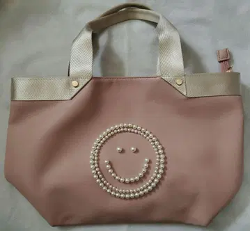 새상품급 [ SMILEY x COOCO ] 스마일리 펄 핑크 토트백