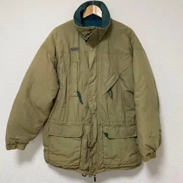 카키 다운 자켓 프론트 포켓 부착