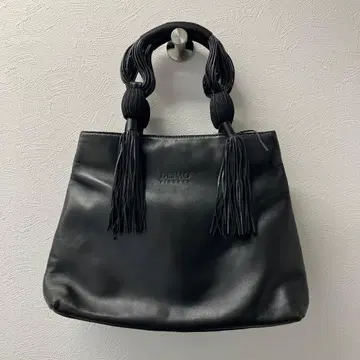 [ DESMO ] 블랙 가죽 프린지 토트백 데즈모