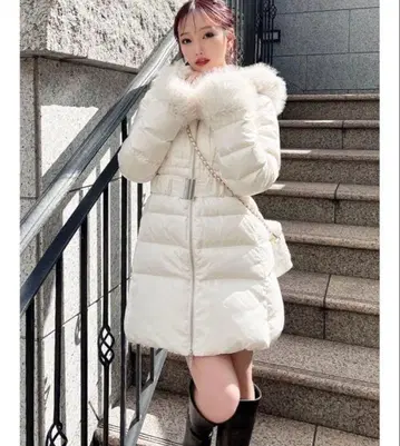 RESEXXY 후드 부착 다운 코트