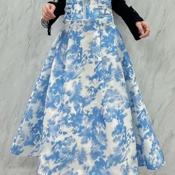 dazzlin 3D 플라워 코르셋 턱 스커트