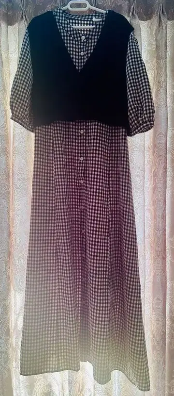 글로벌 워크 체크 무늬 롱 원피스 와 베스트 세트