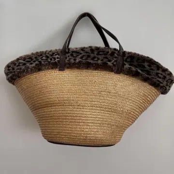 바스켓백 미니 파우치 포함 퍼