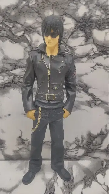 크로우즈&WORST 후지시로 타쿠미 피규어