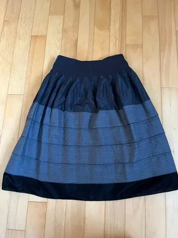 유키토리이 스커트