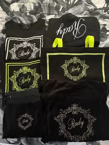 Redy 묶음 판매 T셔츠 후드티 토트백 셋업