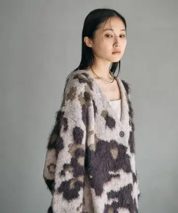 렙심 5게이지 패턴 샤기 V넥 가디건