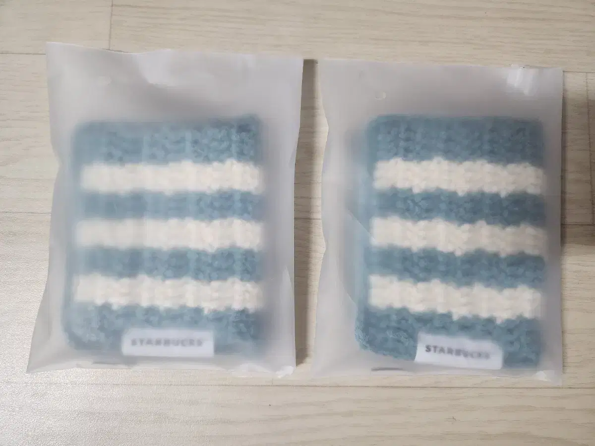 Starbucks Stripe Knit Card Wallet Blue