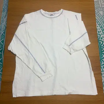 SOUNDS 'GOOOOD' 화이트 긴팔 T셔츠