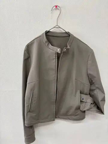 그레이 노카라 자켓 지퍼 있음 M 사이즈 신축성 있음