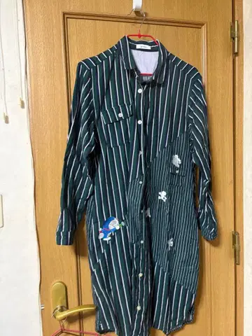 레어 새상품급 그라니프 도라에몽 콜라보 셔츠 원피스 스트라이프 자수