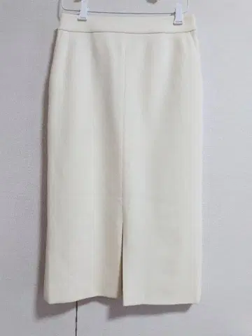 매킨토시 런던 아이보리 타이트 스커트