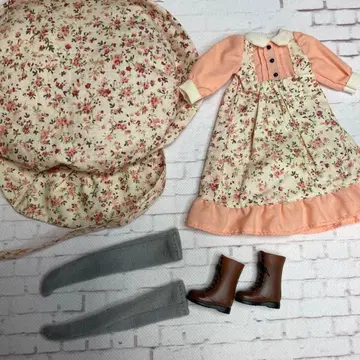 네오 브라이스 레이리 포지 디폴트 아웃핏