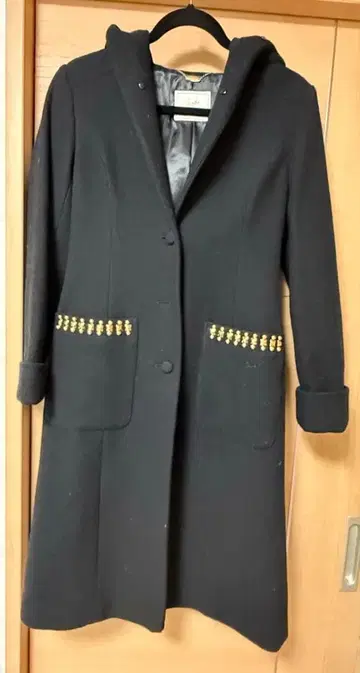 후드 부착 블랙 롱 코트 S 사이즈