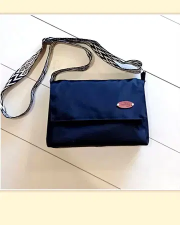 블랙 나일론 옥스 숄더백