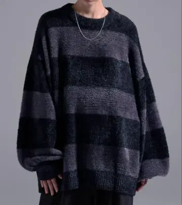 루즈 볼륨 슬리브 오버 샤기 니트