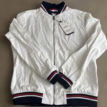 ZARA MAN 화이트 점퍼 L 사이즈 남성용 새상품 MA-1