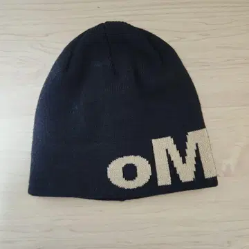 블랙 oMA 로고 니트 모자