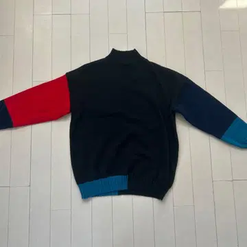 컬러 블록 터틀넥 니트