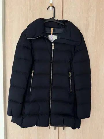 MONCLER 네이비 다운 자켓
