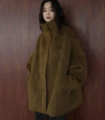 hellam 샤기 스탠다드 컬러 코트