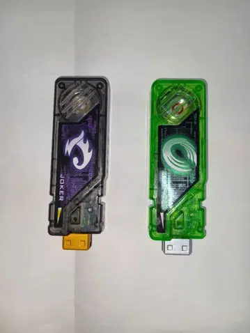 발광 가면라이더 W DX 사이클론 & 조커 가이아 메모리