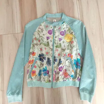 iO 꽃무늬 민트 그린 집업 자켓