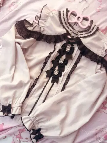 LIZLISA 3개 리본 초커 블라우스 핑크