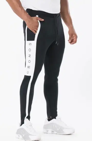 CRONOS 크로노스 스웨트 팬츠 블랙 화이트 S