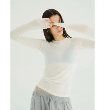 클라네 COMFORTABLE CREW NECK TOPS