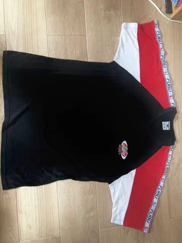 FUBU sports 티셔츠 90s 자수 패치