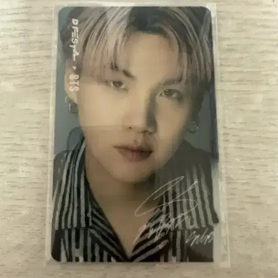 방탄 슈가 민윤기 디페스타 포카