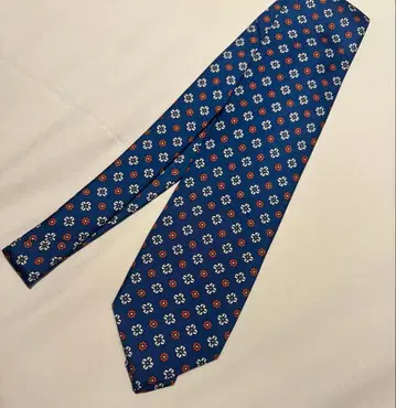 네이비 꽃무늬 넥타이