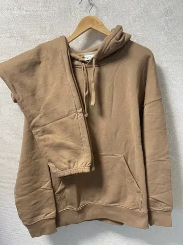 H&M 맨투맨 셋업 (베이지) 상하의 사이즈 다름