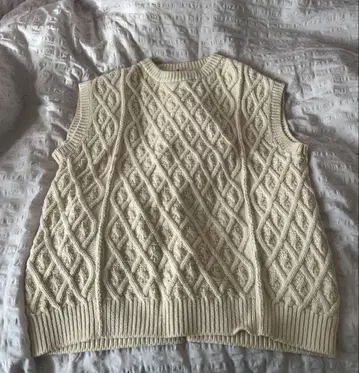 AURALEE 메리노 아란 니트 베스트 아이보리 0 사이즈