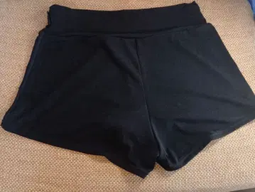 시착만 한 상품 새상품급 Chacott 블랙 숏팬츠 S