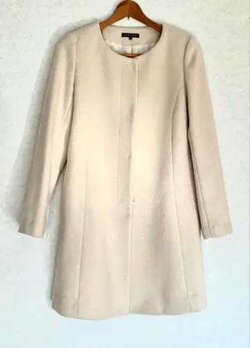 베이지 심플 롱 코트