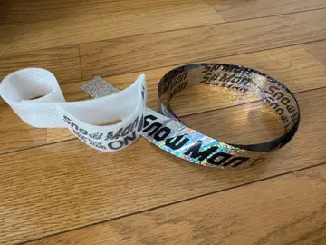 Snow Man Dome Tour 2025-2026 은색 테이프 낙하물