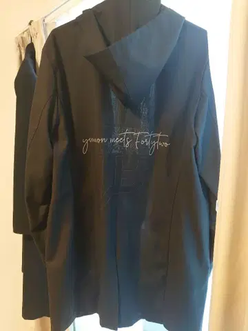 피어슨 콜라보 42(FORTYTWO) 후드 부착 롱 코트