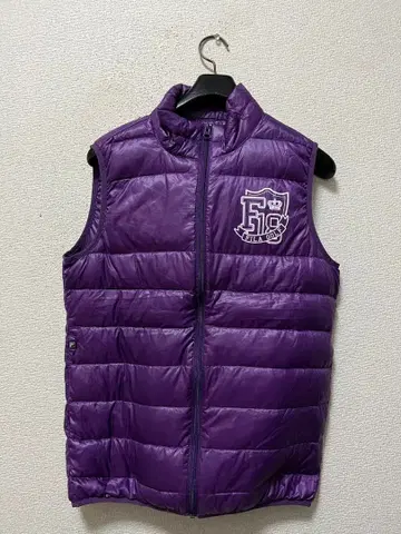 휠라 나일론 다운 베스트 /L 퍼플 다운 80% 로고 엠블럼