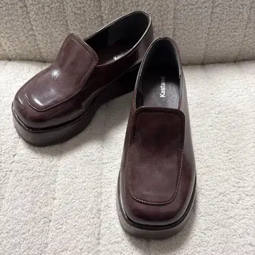 [ 새상품급 ] kastane 브라운 스퀘어 로퍼