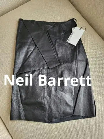 [ 새상품 ] Neil Barrett 닐바렛 가죽 타이트 스커트 블랙