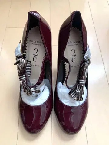 마이라 클래식 브라운 펌프스 새상품