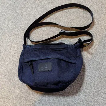 GREGORY 네이비 숄더백